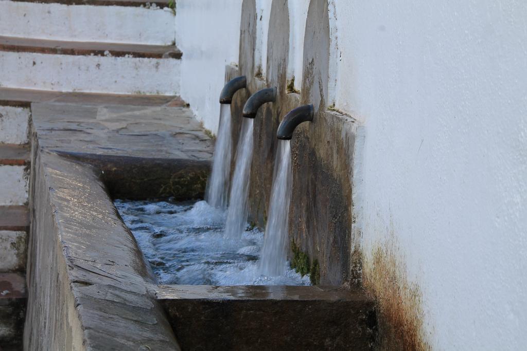 La Fuente De El Nacimiento Pensionat Benamahoma Exteriör bild
